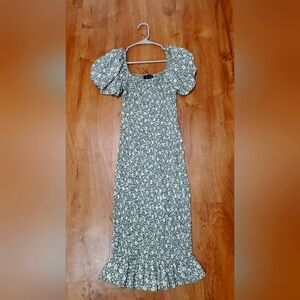 Green and White Stretchy Calf Length Floral Dress